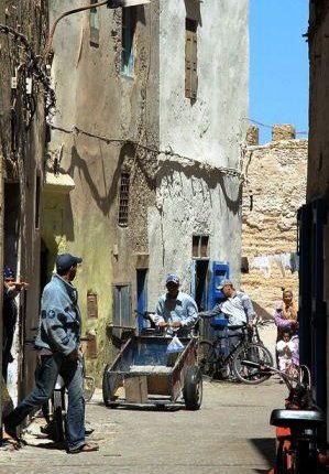 البطالة ظاهرة حضرية تشمل الشباب حاملي الشواهد والنساء في المغرب