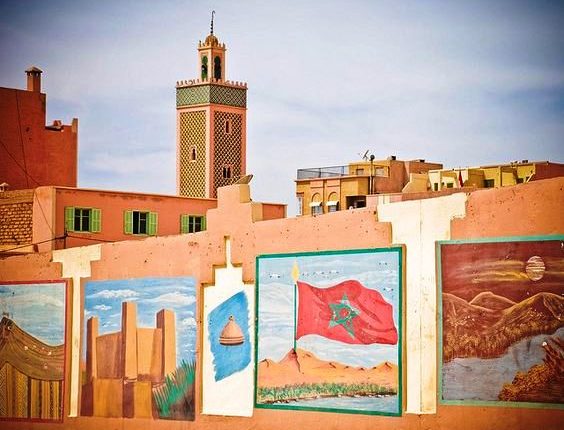 مسجد الأمير مولاي رشيد،مَعْلَمة وضاءة في مدينة الرشيدية