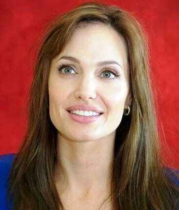 قنبلة توقف تصوير فيلم لـ “أنجلينا جولي” بجزر الكناري