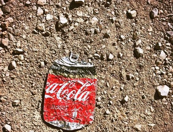 “الكوكاكولا” تتصدر قائمة النفايات حول العالم