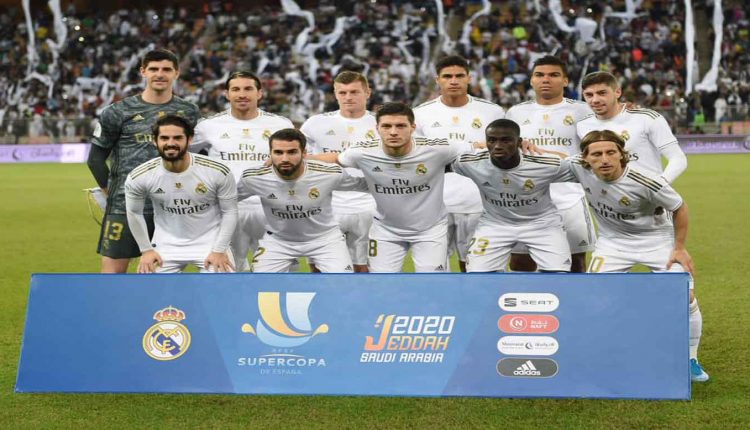 ريال مدريد يقلص الفارق أمام غريمه “البارصا” بعد تتويجه بكأس السوبر الإسبانية