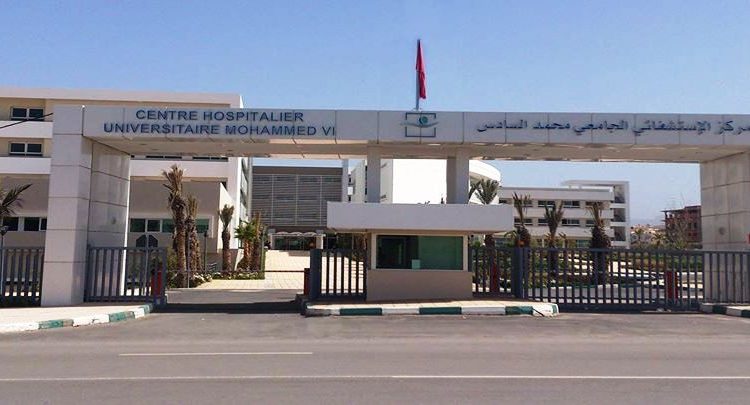 المركز الإستشفائي بمراكش يوضح حول شروط الوقاية من “كورونا” للعاملين به