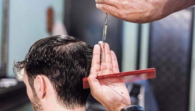حلاق وراء إصابة زبنائه بـ“كورونا” في مدينة الفقيه بنصالح