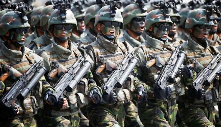 شفاء 118 جندياً من فيروس كورونا في القاعدة العسكرية بمدينة بنجرير