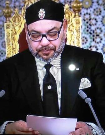 جلالة الملك محمد السادس يقدم واجب العزاء لأسرة شهيد الواجب لحبيب هراس