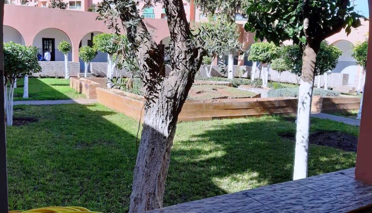 المدير الإقليمي لوزارة التربية في زيارة لمعهد أبي العباس السبتي للمكفوفين بمراكش (6)