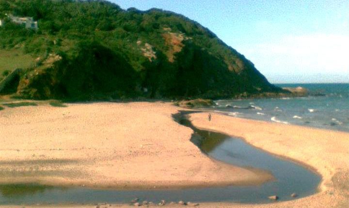 المياه العادمة تمنع السباحة في ثلاثين شاطئ بالمغرب