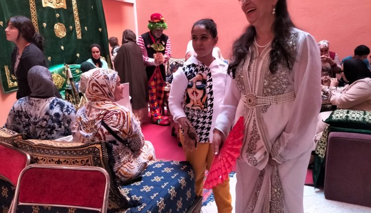 مؤسسة دار بابانا تهدي فرحة التضامن للأطفال في عيد العرش بمراكش (2)