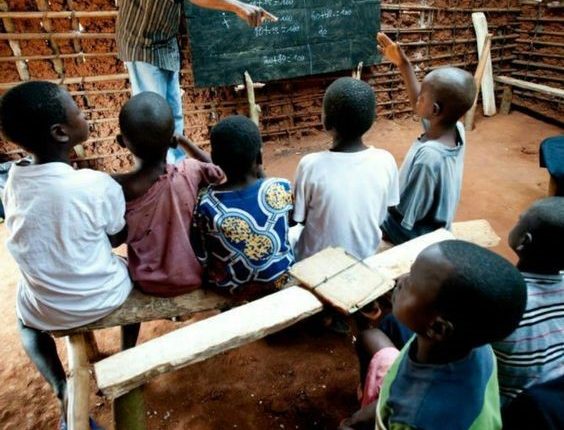 دعوة مغربية دعم جهود السلم والأمن والتنمية في الغابون والنيجر 