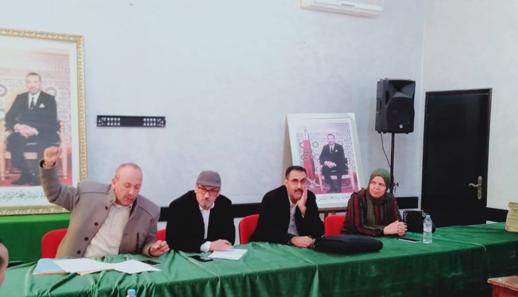 باحثون وأكاديميون يناقشون توثيق الثقافة الأمازيغية في ندوة علمية بأيت أورير (3)